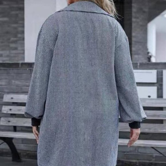 Plus Houndstooth Print Lantern Sleeve Double Breas - Picture 6 of 7